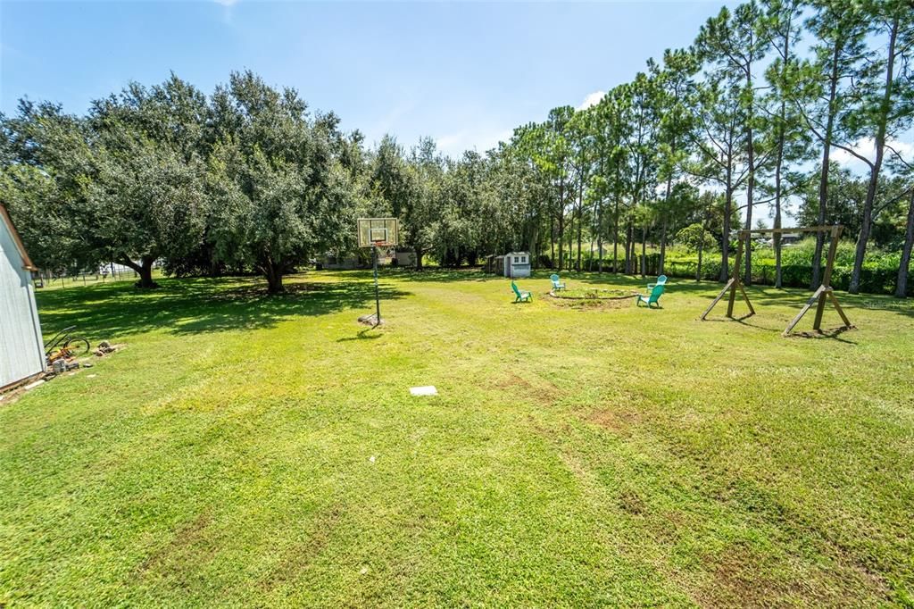 For Sale: $265,000 (4 beds, 2 baths, 2432 Square Feet)