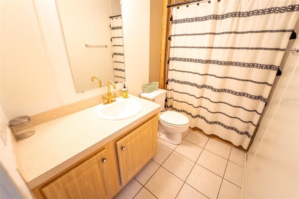 For Sale: $265,000 (4 beds, 2 baths, 2432 Square Feet)