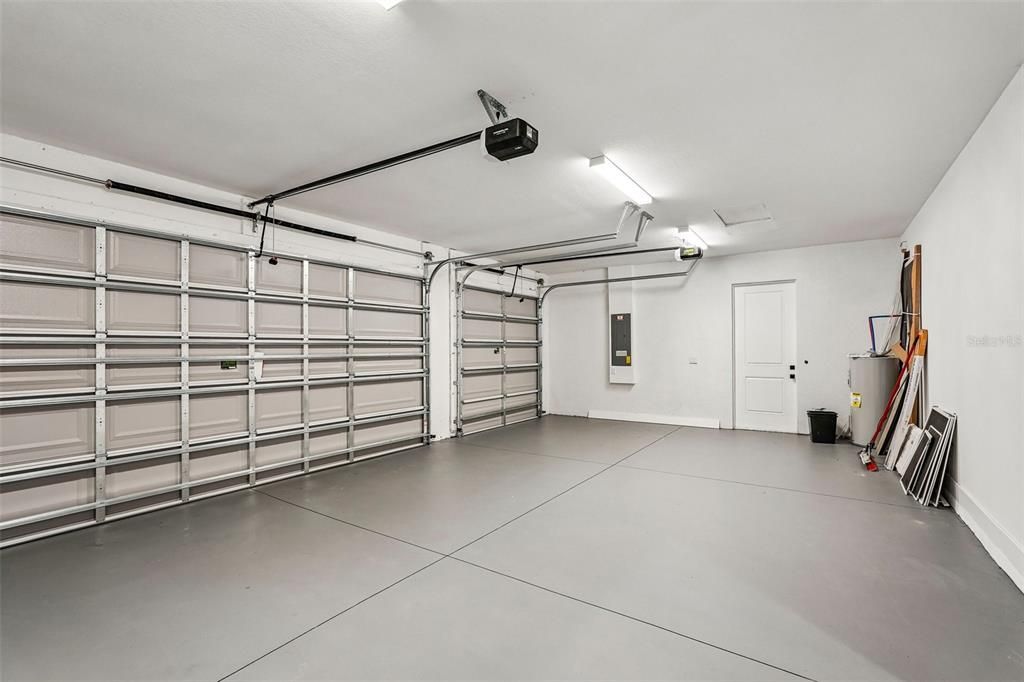 For Sale: $375,000 (3 beds, 2 baths, 1722 Square Feet)
