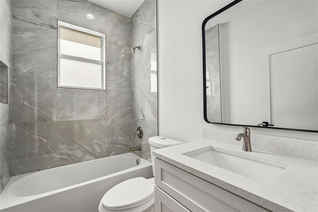 For Sale: $375,000 (3 beds, 2 baths, 1722 Square Feet)