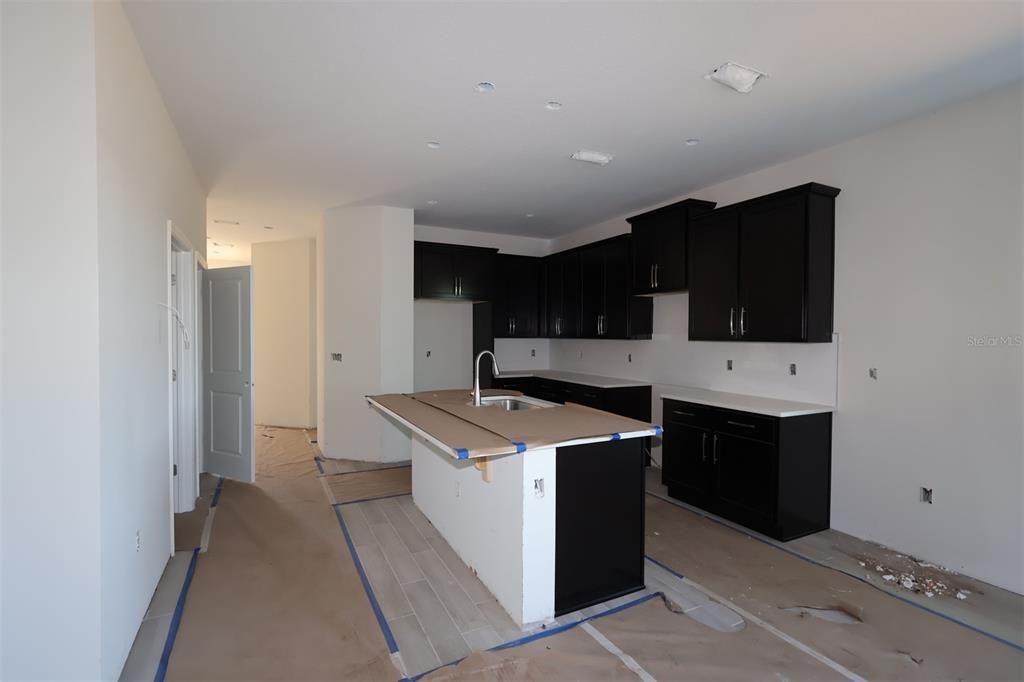 En Venta: $374,990 (3 camas, 2 baños, 1833 Pies cuadrados)
