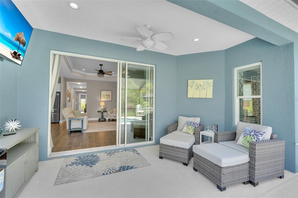 For Sale: $524,900 (3 beds, 3 baths, 2085 Square Feet)