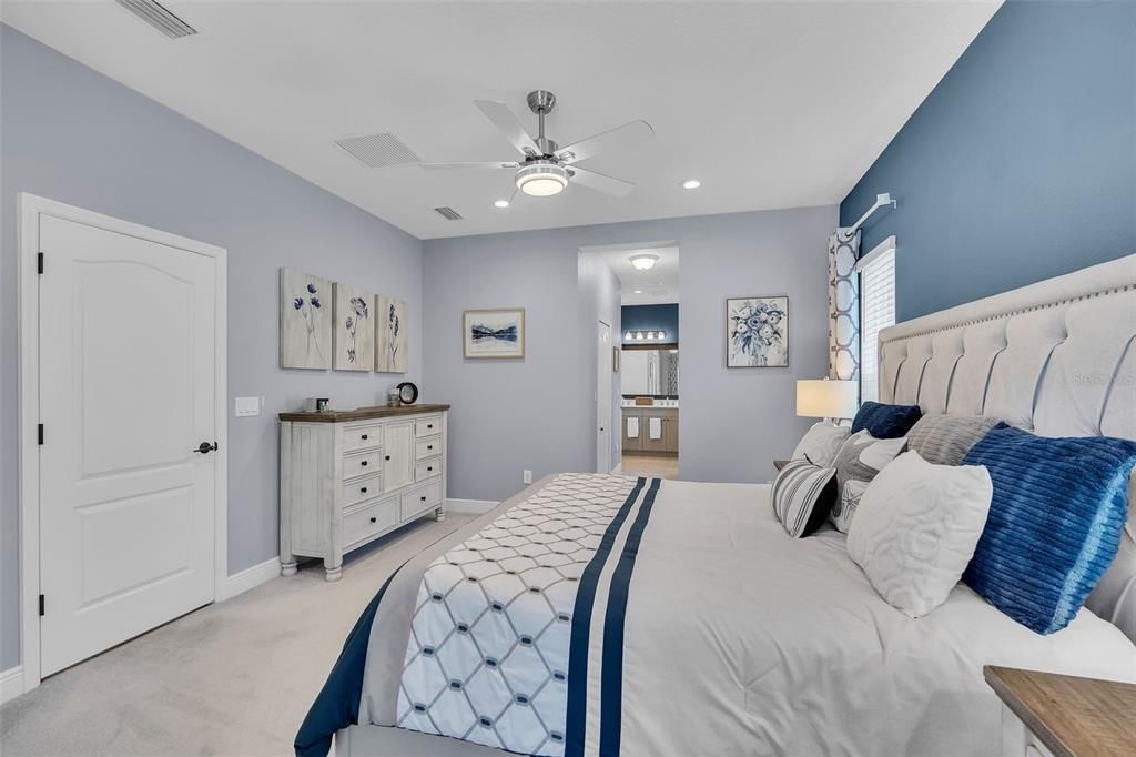 For Sale: $524,900 (3 beds, 3 baths, 2085 Square Feet)