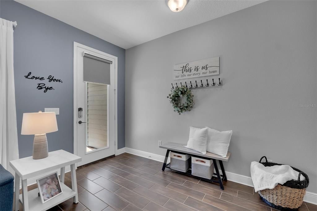 For Sale: $524,900 (3 beds, 3 baths, 2085 Square Feet)