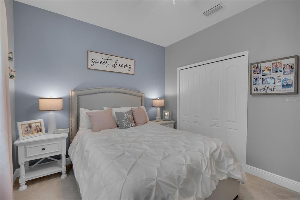 For Sale: $524,900 (3 beds, 3 baths, 2085 Square Feet)