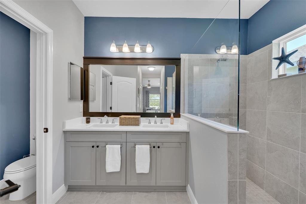 For Sale: $524,900 (3 beds, 3 baths, 2085 Square Feet)