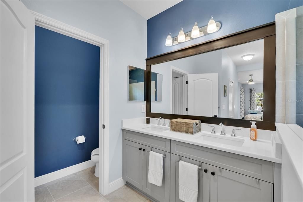 For Sale: $524,900 (3 beds, 3 baths, 2085 Square Feet)