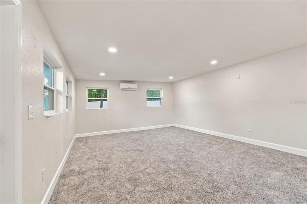 En Venta: $449,900 (3 camas, 2 baños, 1687 Pies cuadrados)