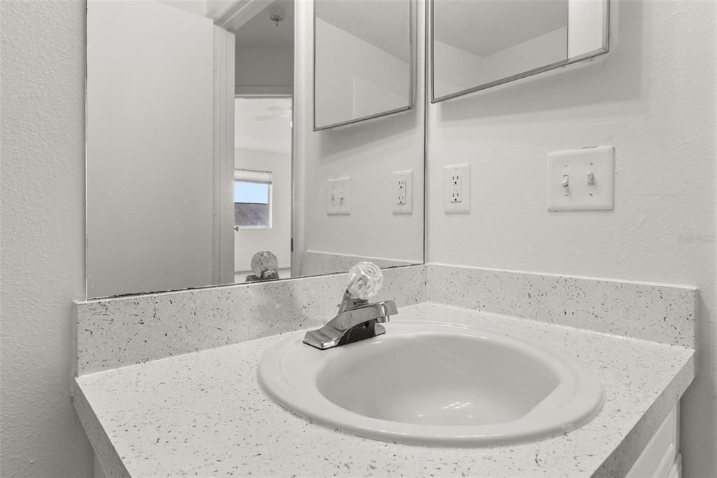 En Venta: $275,000 (4 camas, 3 baños, 1748 Pies cuadrados)