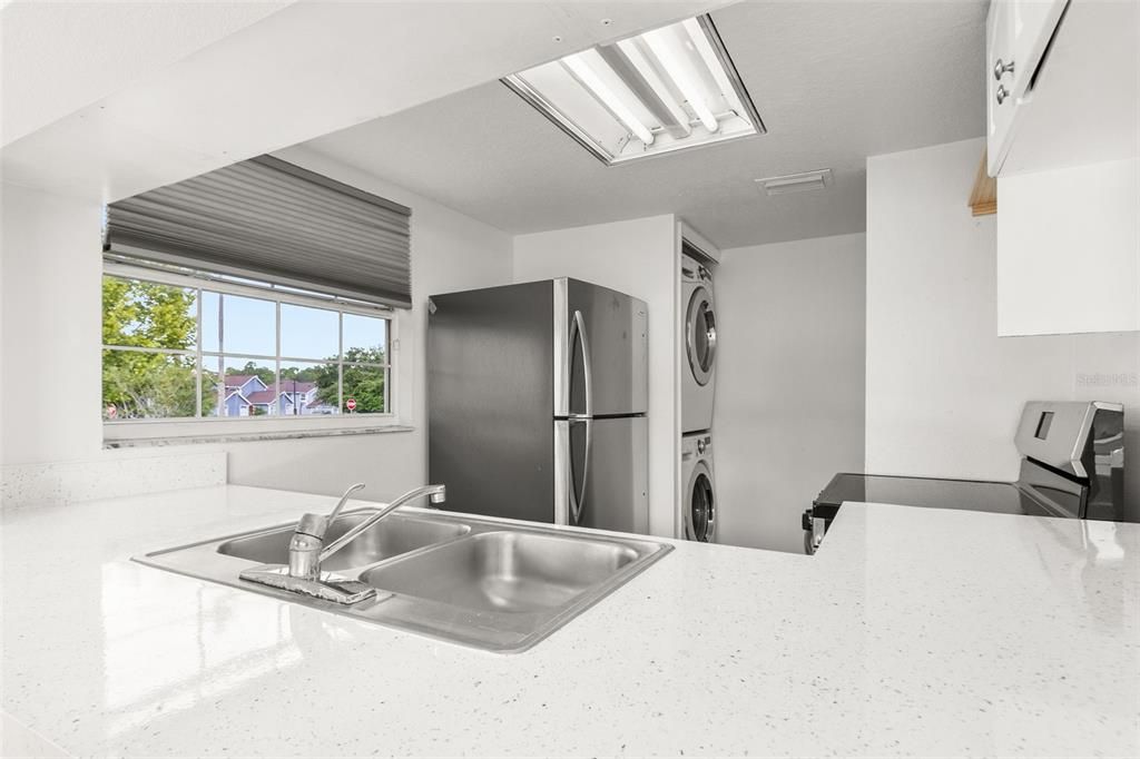En Venta: $275,000 (4 camas, 3 baños, 1748 Pies cuadrados)