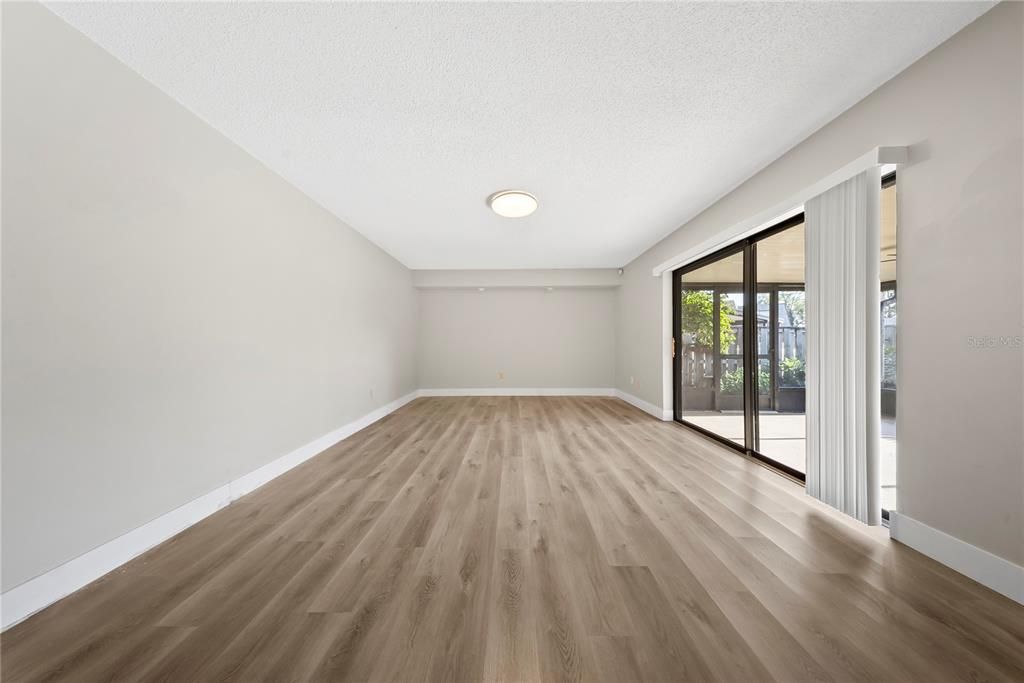 For Sale: $175,000 (2 beds, 2 baths, 1288 Square Feet)