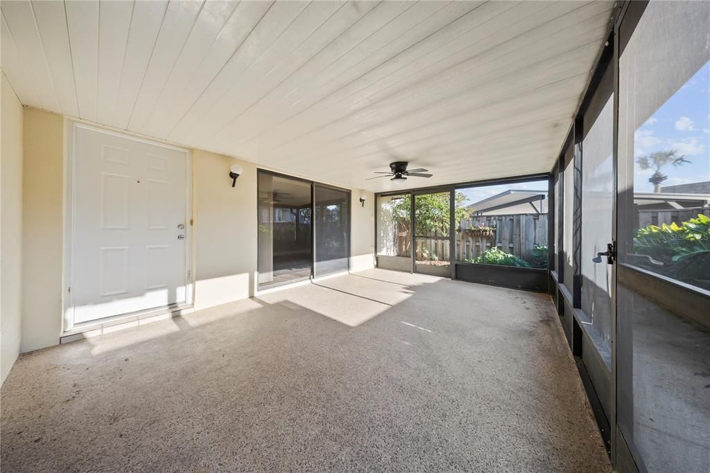 For Sale: $175,000 (2 beds, 2 baths, 1288 Square Feet)
