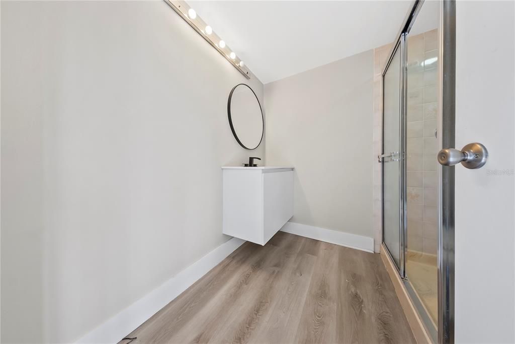 For Sale: $175,000 (2 beds, 2 baths, 1288 Square Feet)