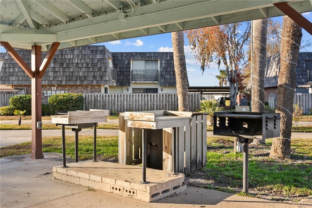 For Sale: $175,000 (2 beds, 2 baths, 1288 Square Feet)