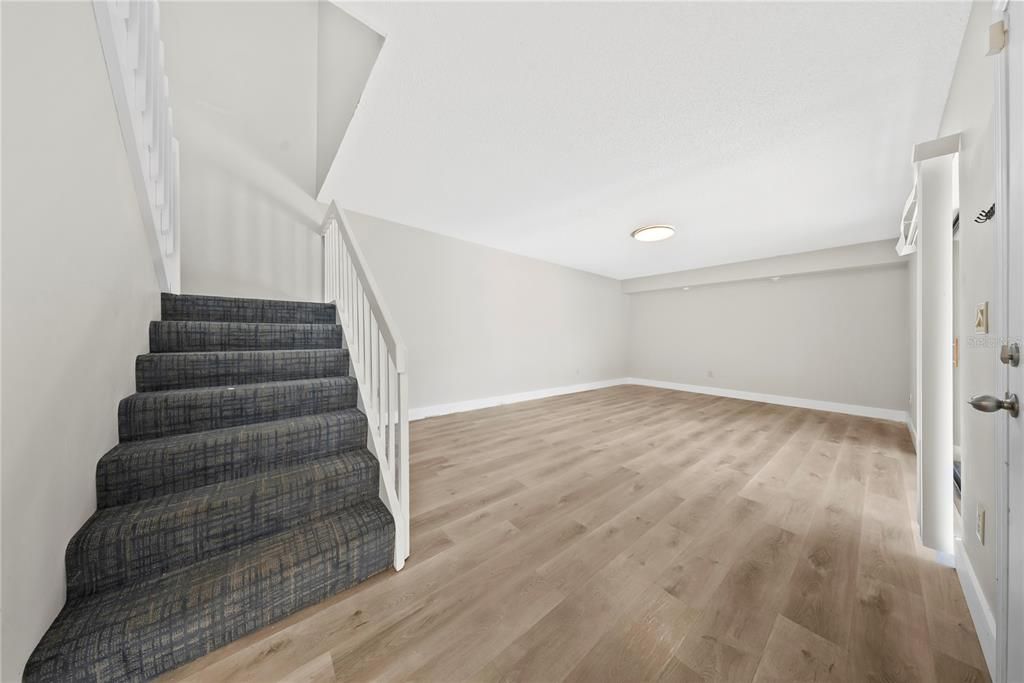 For Sale: $175,000 (2 beds, 2 baths, 1288 Square Feet)