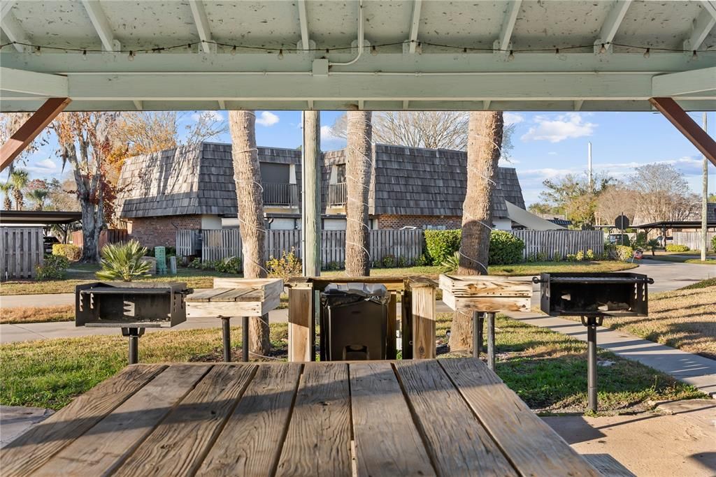 For Sale: $175,000 (2 beds, 2 baths, 1288 Square Feet)
