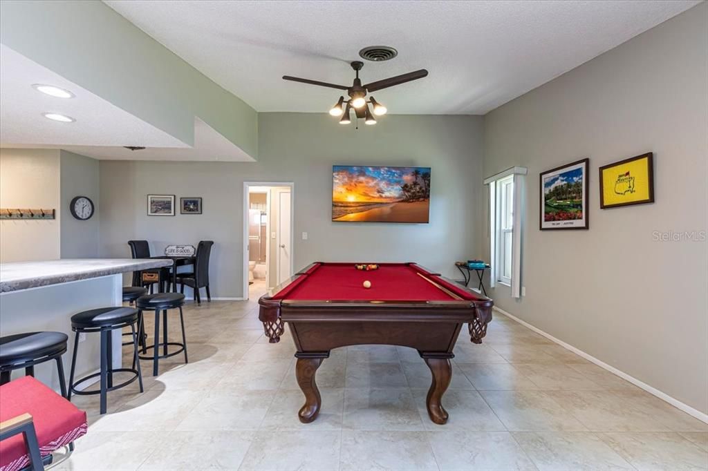 For Rent: $3,450 (3 beds, 2 baths, 1676 Square Feet)