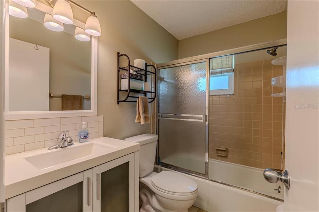 For Rent: $3,450 (3 beds, 2 baths, 1676 Square Feet)