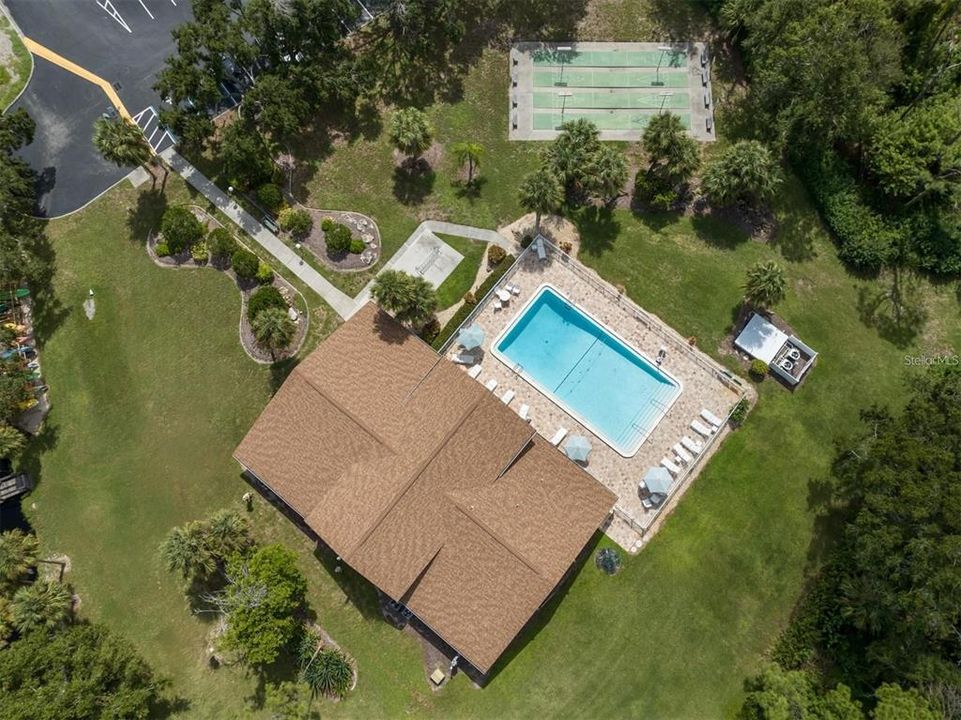 For Rent: $3,450 (3 beds, 2 baths, 1676 Square Feet)