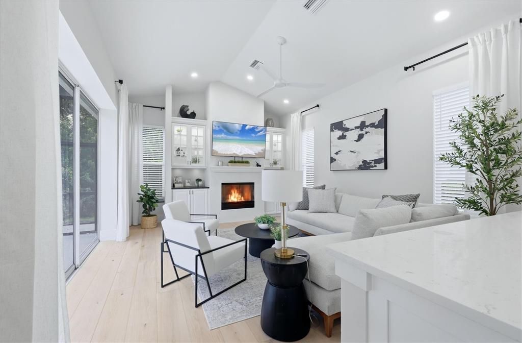 For Sale: $1,495,000 (3 beds, 3 baths, 2556 Square Feet)