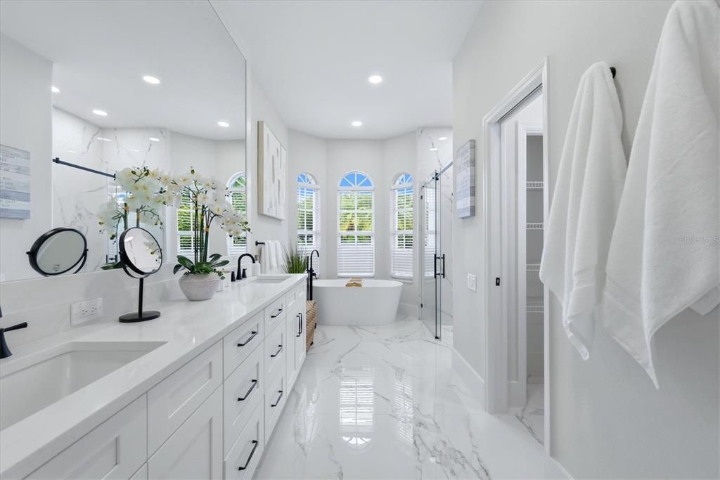 For Sale: $1,495,000 (3 beds, 3 baths, 2556 Square Feet)