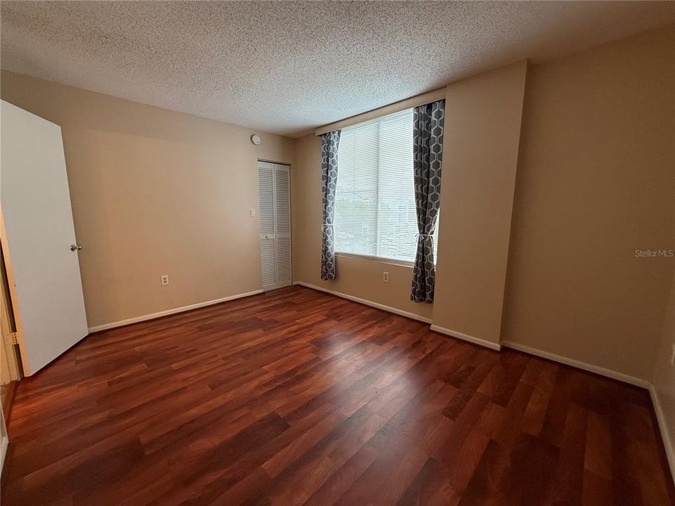 For Rent: $2,750 (2 beds, 2 baths, 1255 Square Feet)