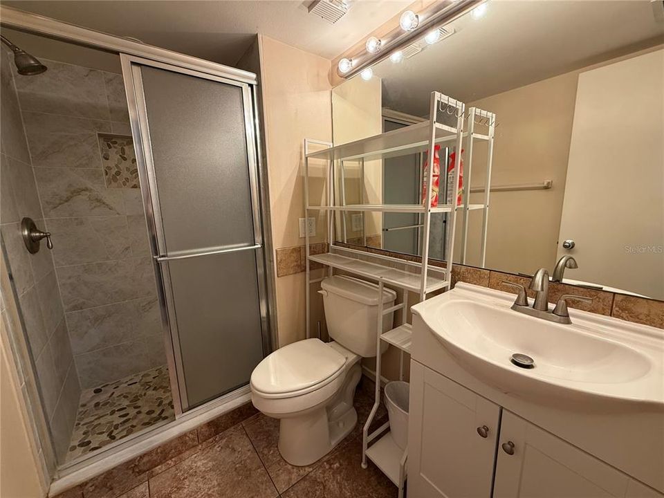 For Rent: $2,750 (2 beds, 2 baths, 1255 Square Feet)