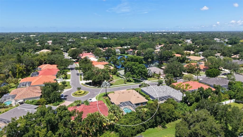 Activo con contrato: $699,000 (3 camas, 2 baños, 2242 Pies cuadrados)