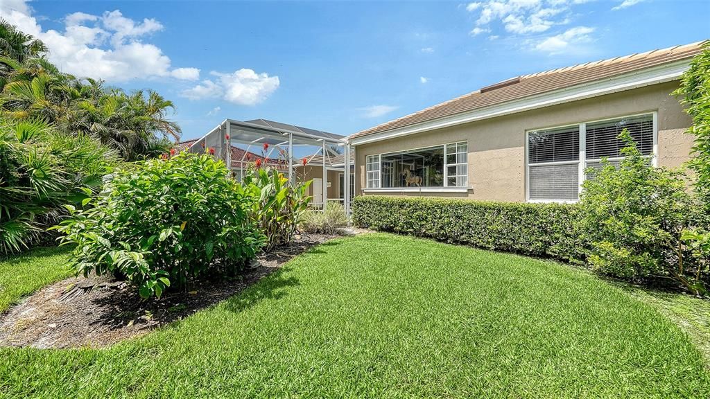 Activo con contrato: $699,000 (3 camas, 2 baños, 2242 Pies cuadrados)