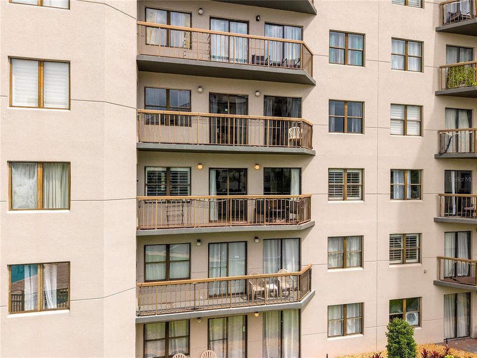 На продажу: $260,000 (2 спален, 2 ванн, 583 Квадратных фут)