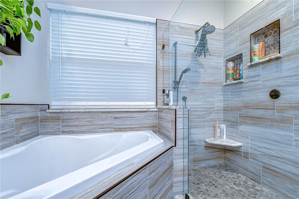 Active With Contract: $660,000 (4 beds, 2 baths, 3027 Square Feet)