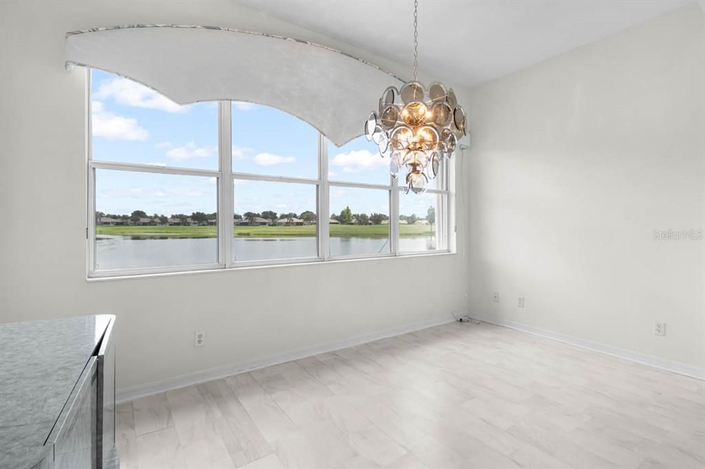На продажу: $305,000 (3 спален, 2 ванн, 1881 Квадратных фут)