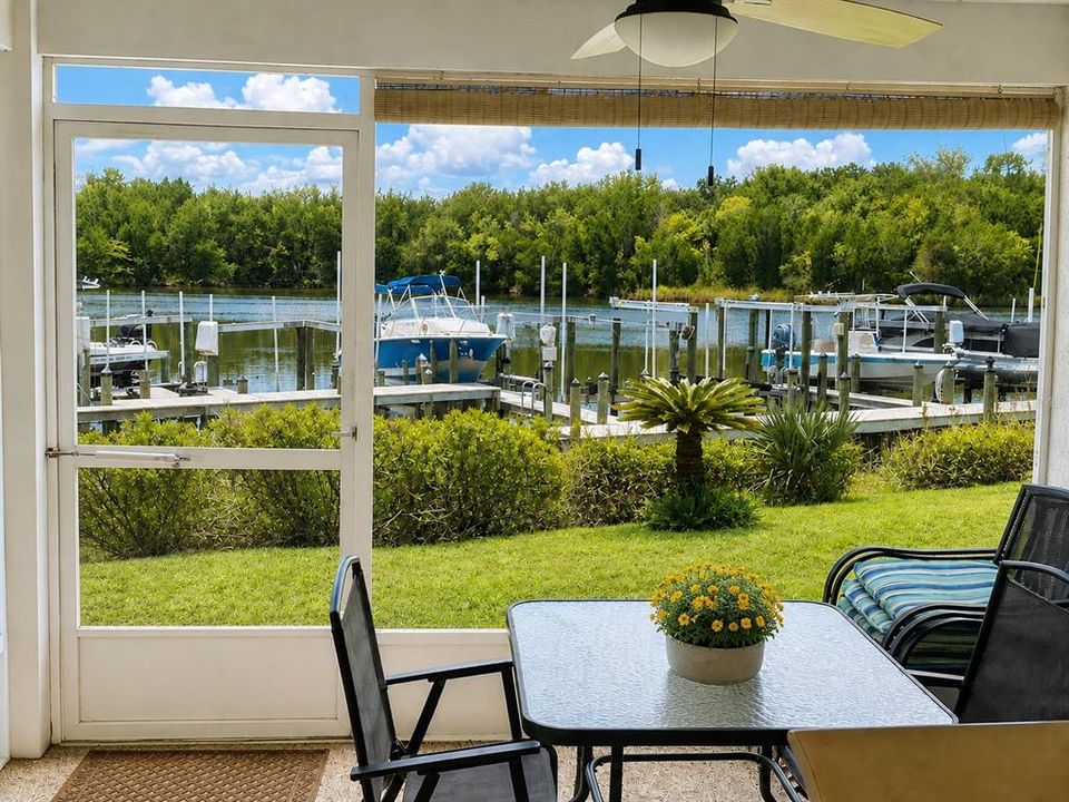 En Venta: $329,900 (2 camas, 2 baños, 1080 Pies cuadrados)
