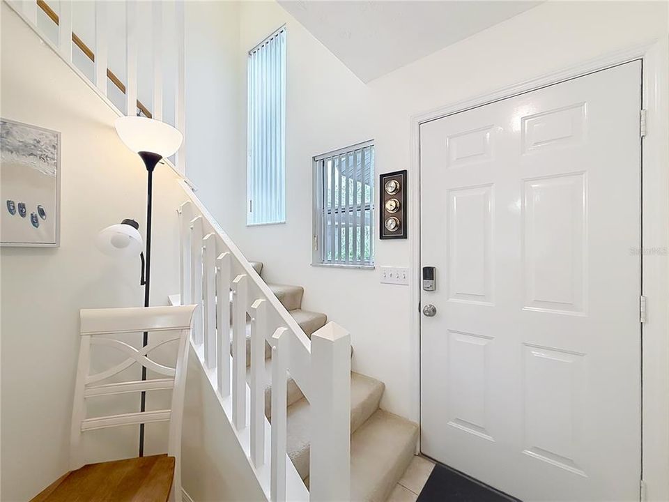 En Venta: $329,900 (2 camas, 2 baños, 1080 Pies cuadrados)