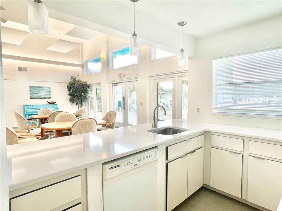 En Venta: $329,900 (2 camas, 2 baños, 1080 Pies cuadrados)