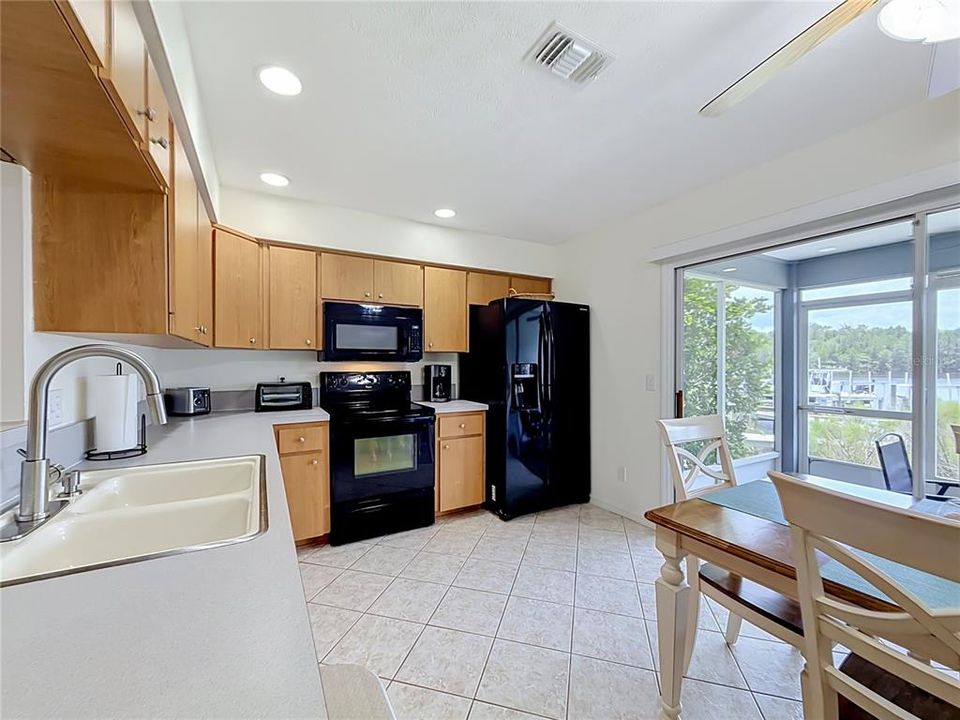 En Venta: $329,900 (2 camas, 2 baños, 1080 Pies cuadrados)