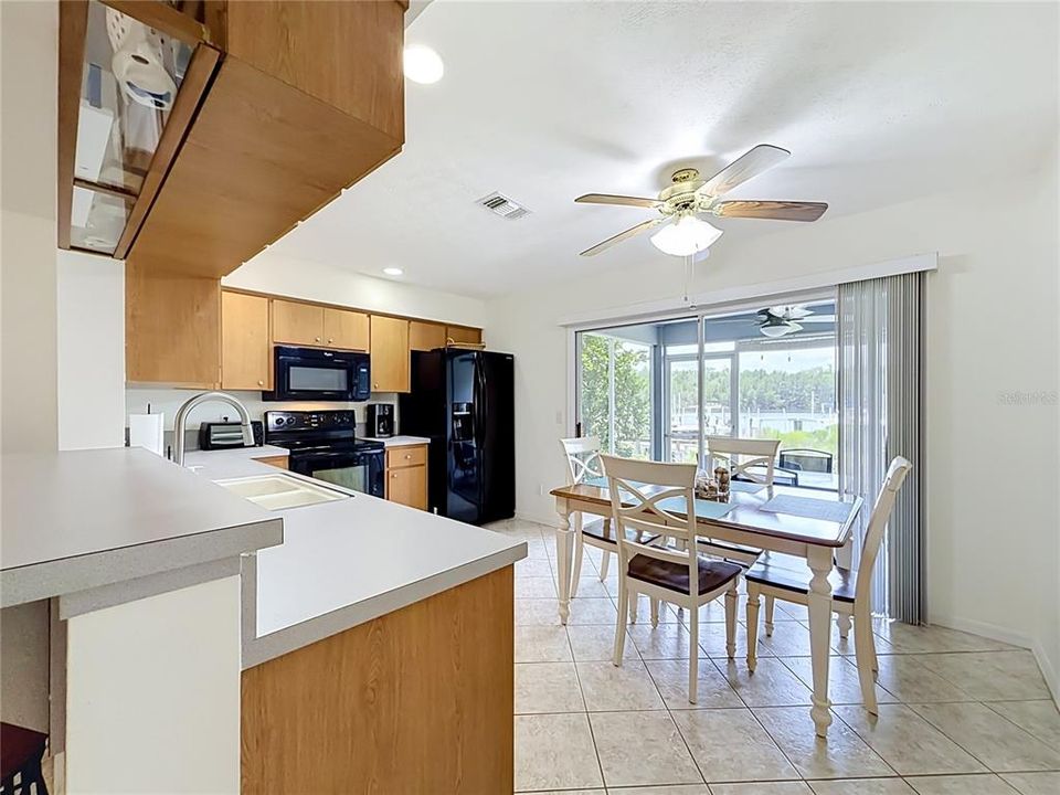 En Venta: $329,900 (2 camas, 2 baños, 1080 Pies cuadrados)