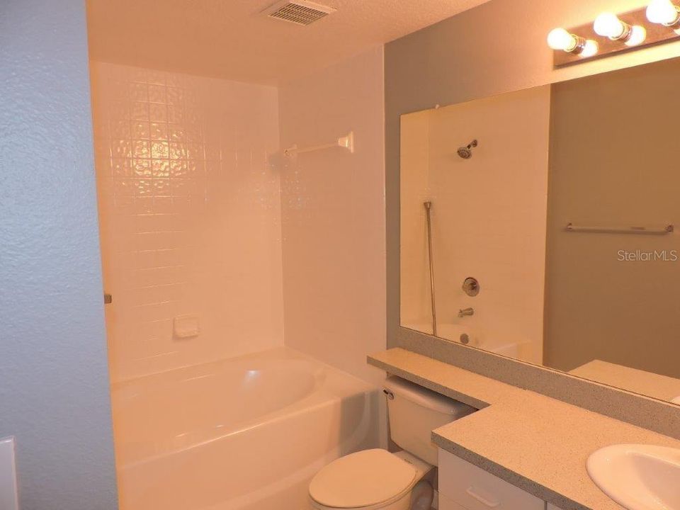 For Rent: $1,595 (2 beds, 2 baths, 1073 Square Feet)