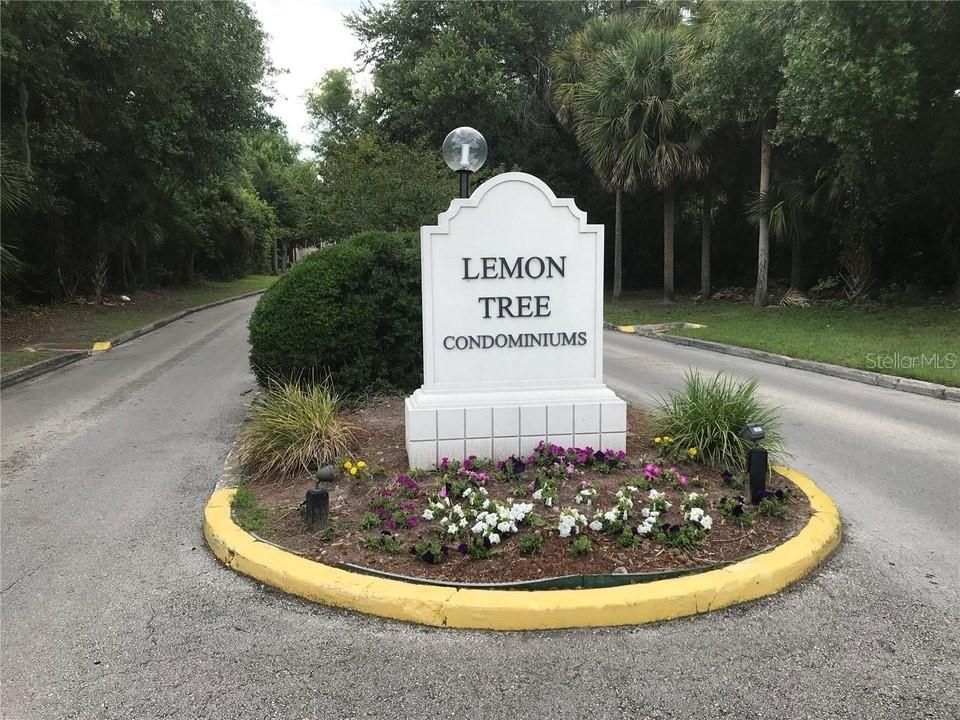 For Sale: $79,900 (1 beds, 1 baths, 642 Square Feet)