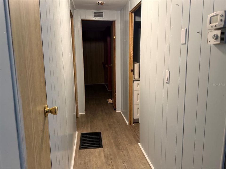 For Sale: $147,900 (2 beds, 2 baths, 1152 Square Feet)