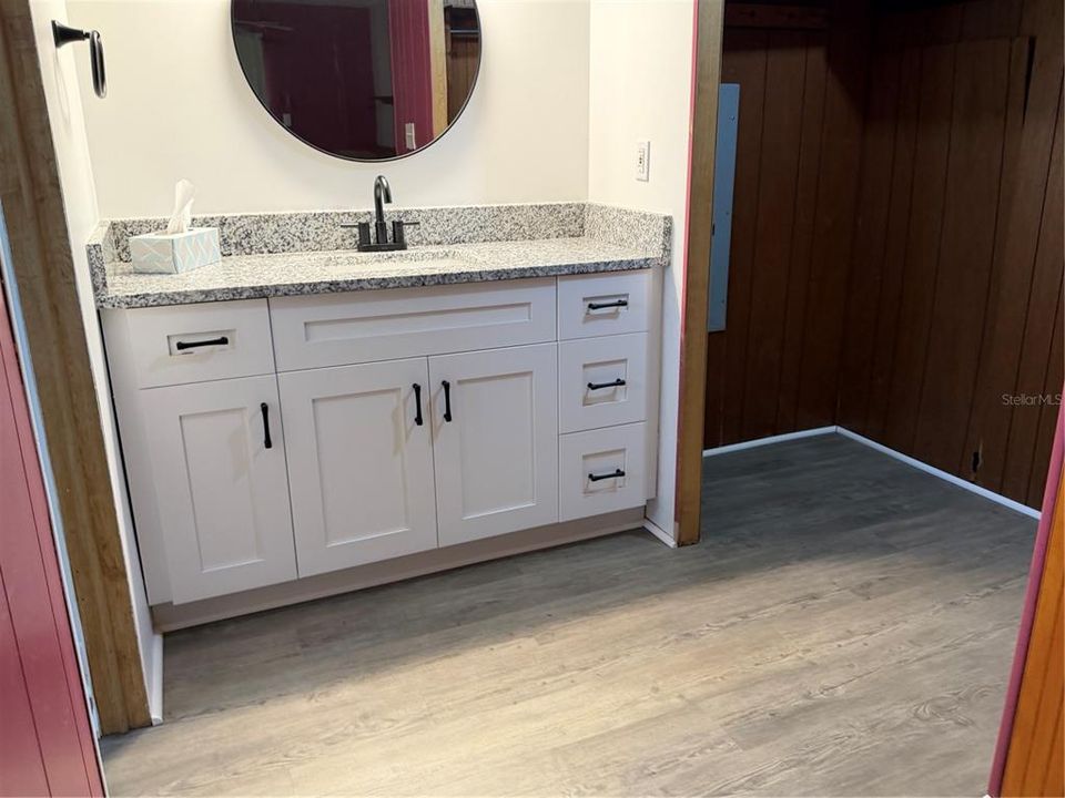 For Sale: $147,900 (2 beds, 2 baths, 1152 Square Feet)