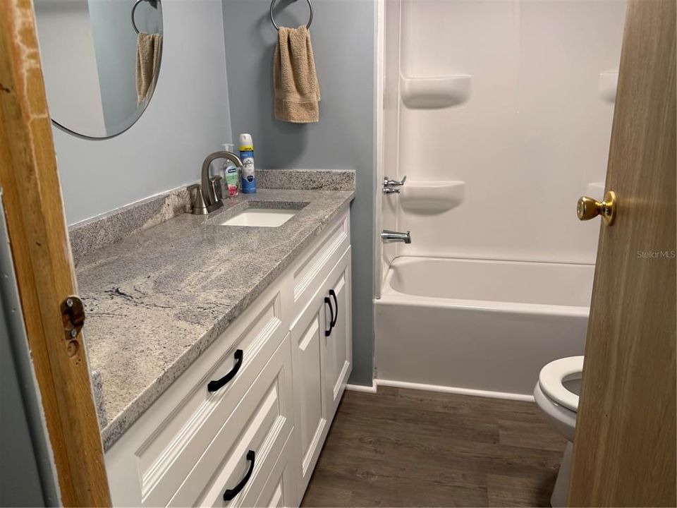 For Sale: $147,900 (2 beds, 2 baths, 1152 Square Feet)