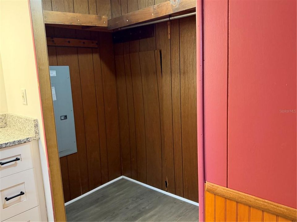 For Sale: $147,900 (2 beds, 2 baths, 1152 Square Feet)