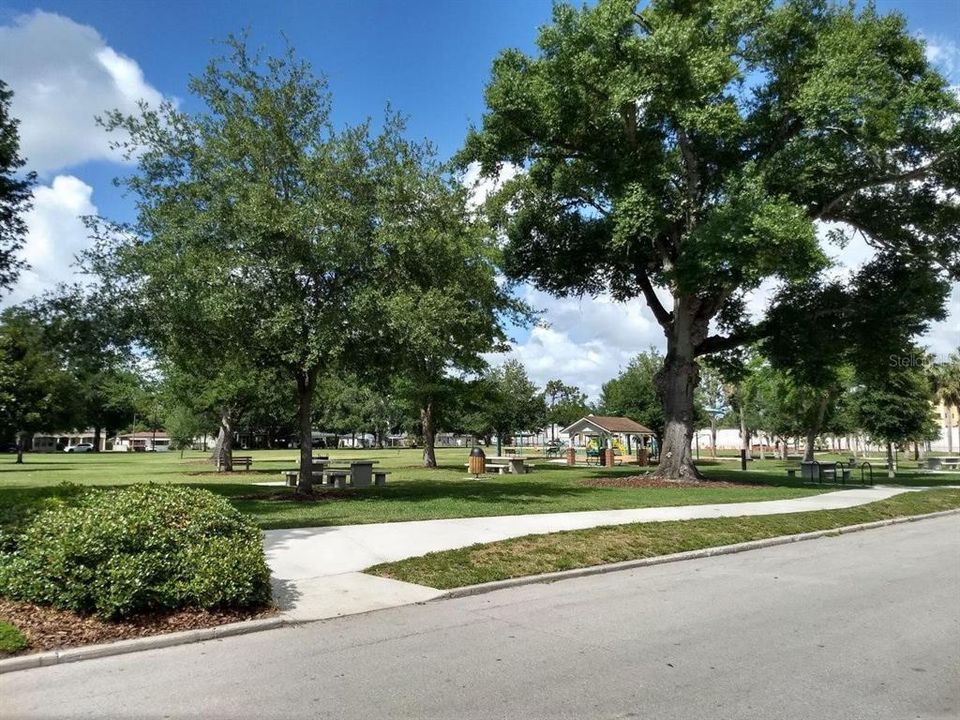 For Rent: $1,595 (1 beds, 1 baths, 650 Square Feet)