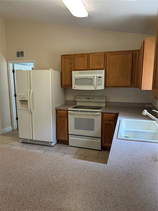 For Sale: $239,000 (3 beds, 2 baths, 1342 Square Feet)