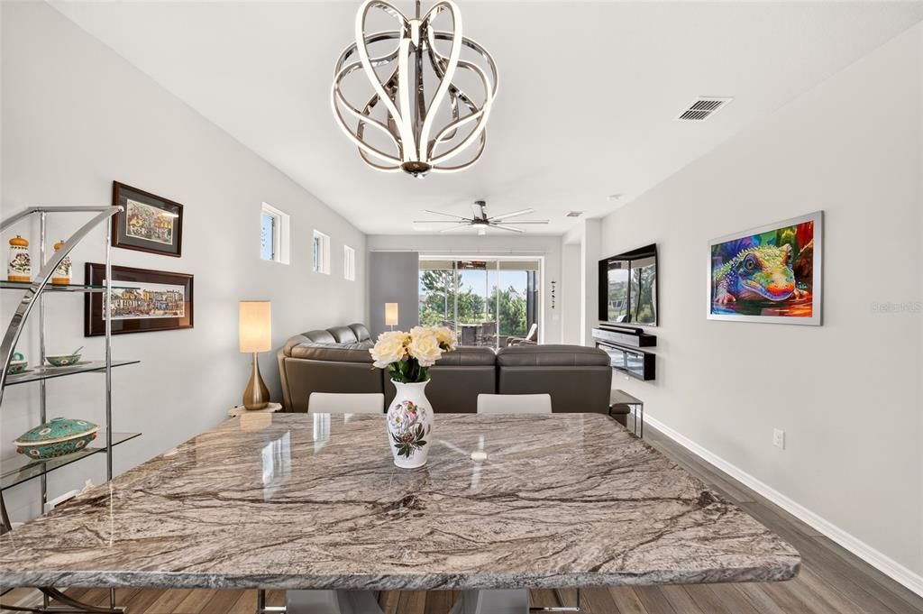 For Sale: $339,950 (2 beds, 2 baths, 1656 Square Feet)