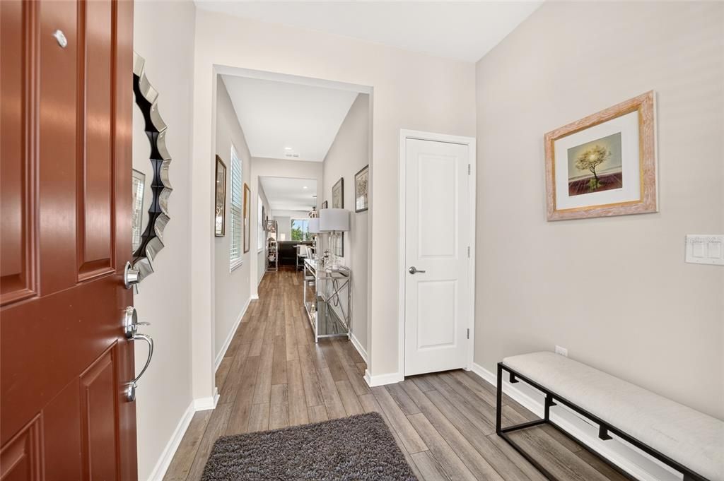 For Sale: $339,950 (2 beds, 2 baths, 1656 Square Feet)