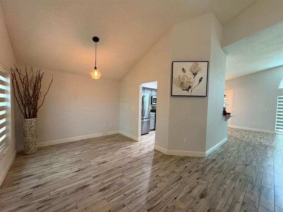 En Venta: $450,000 (4 camas, 2 baños, 1926 Pies cuadrados)