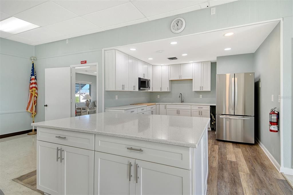 For Sale: $215,000 (2 beds, 2 baths, 960 Square Feet)