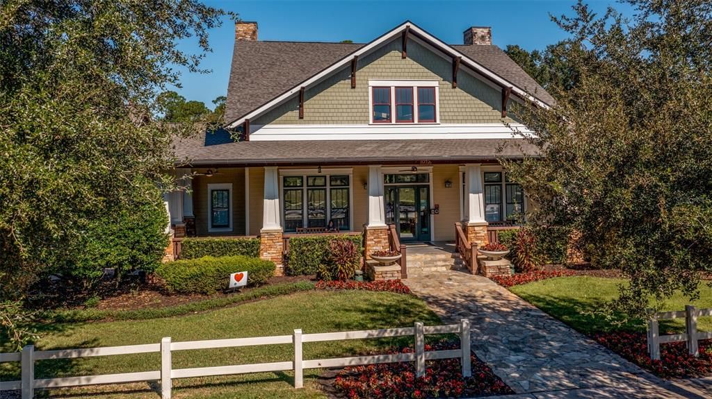 For Sale: $875,000 (4 beds, 3 baths, 2587 Square Feet)